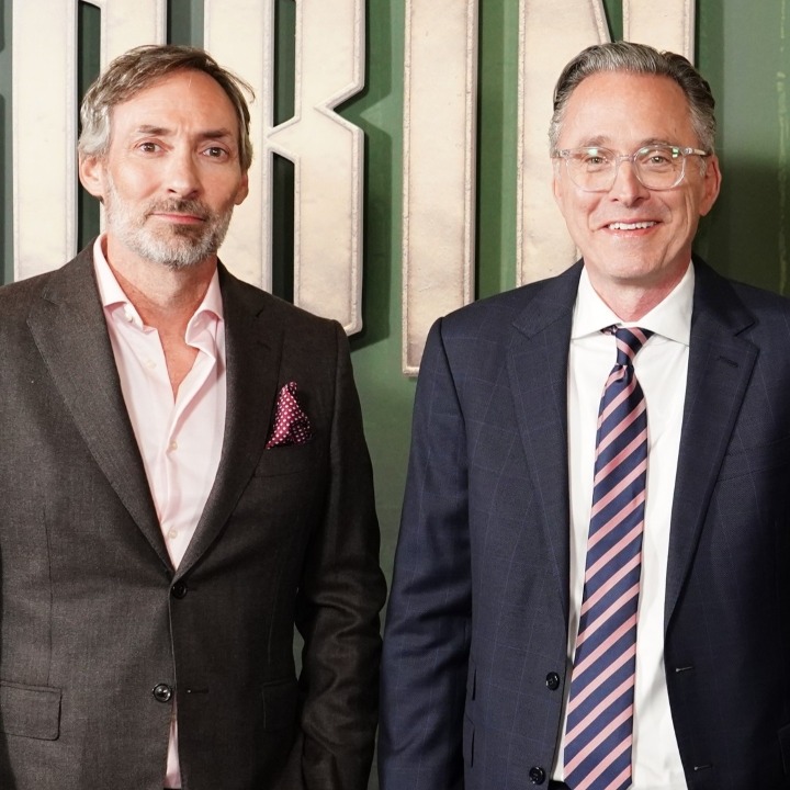 Romeo International: 'Robin Hood'