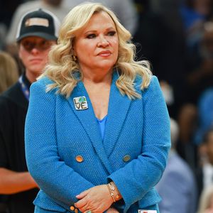 V-103's Big Tigger Morning Show: Holly Rowe