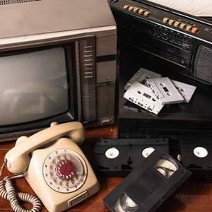 WBBM Noon Business Hour - Retro Technology