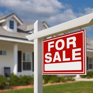 Chicago Home Prices - Berwyn Route-66 Car Show & The Cube
