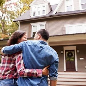 WBBM Noon Business Hour - Home: Rent or Buy?