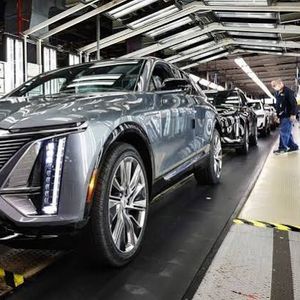 WBBM Noon Business Hour - Ordering a Vehicle