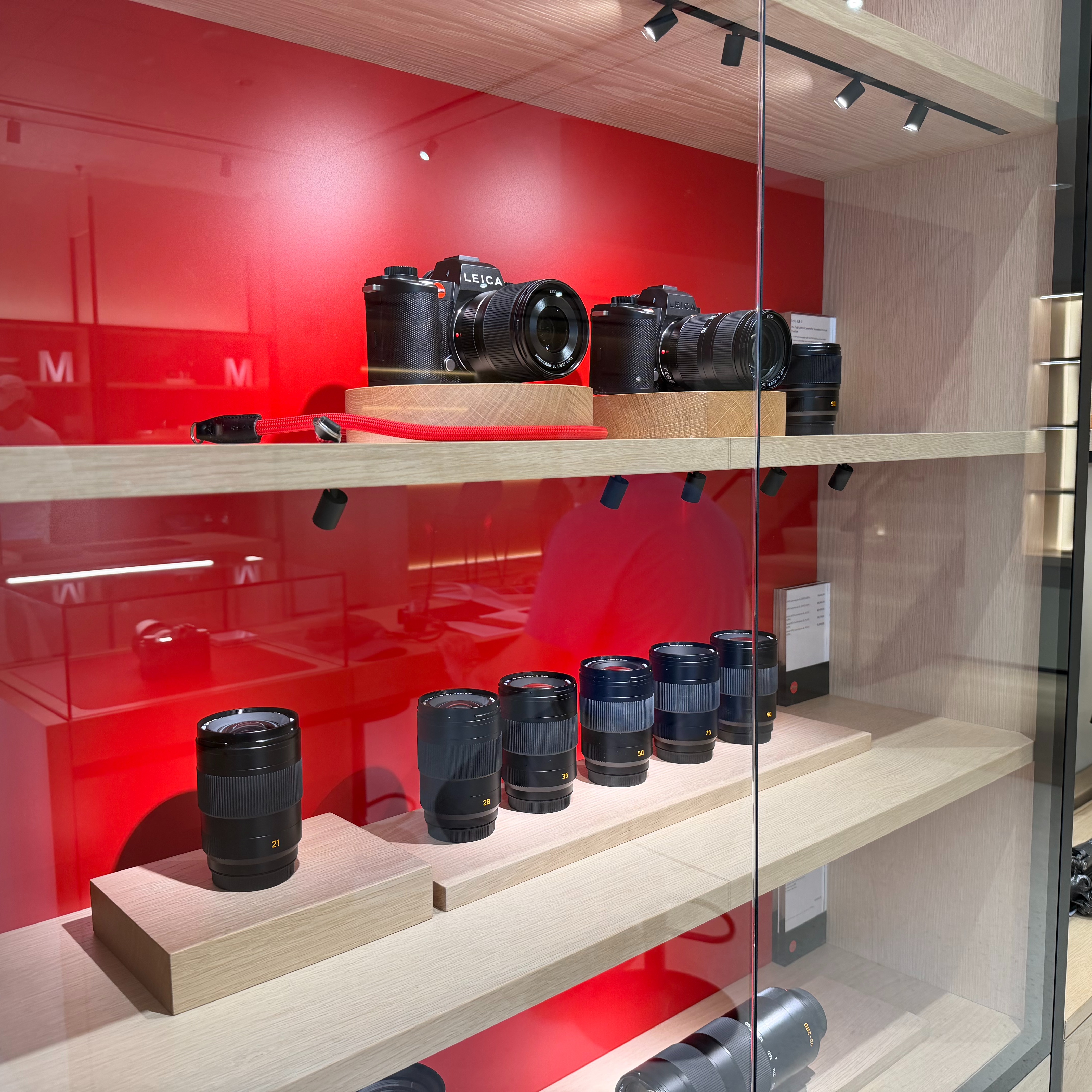Luxury German camera brand Leica hosts soft opening of flagship store on Chicago's Magnificent Mile