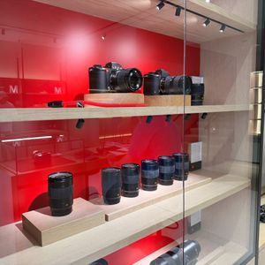 Luxury German camera brand Leica hosts soft opening of flagship store on Chicago's Magnificent Mile
