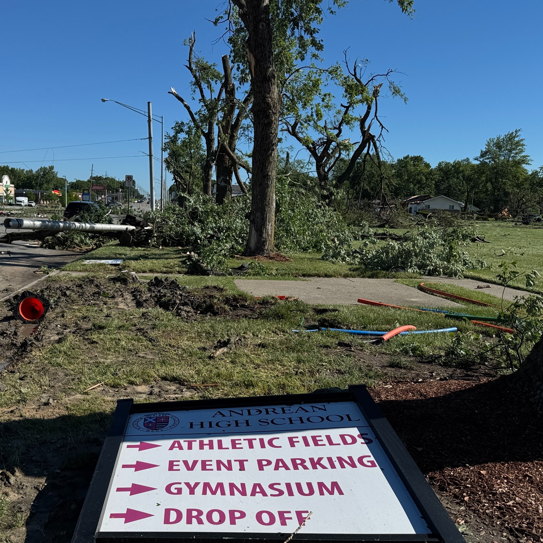 Apparent Tornado Hits Merrillville, Indiana