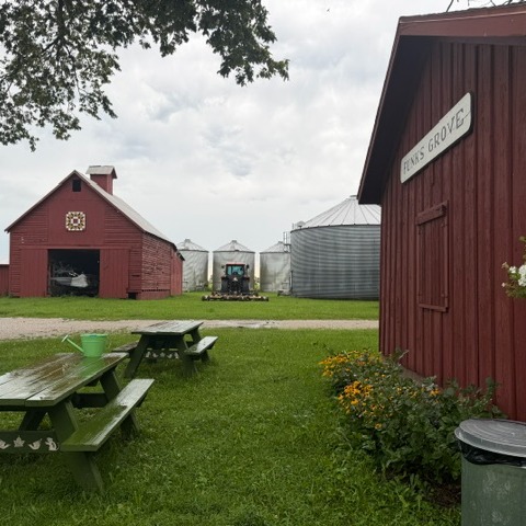 Illinois Route 66: Where The Mother Road Begins, Funks Grove Maple Sirup