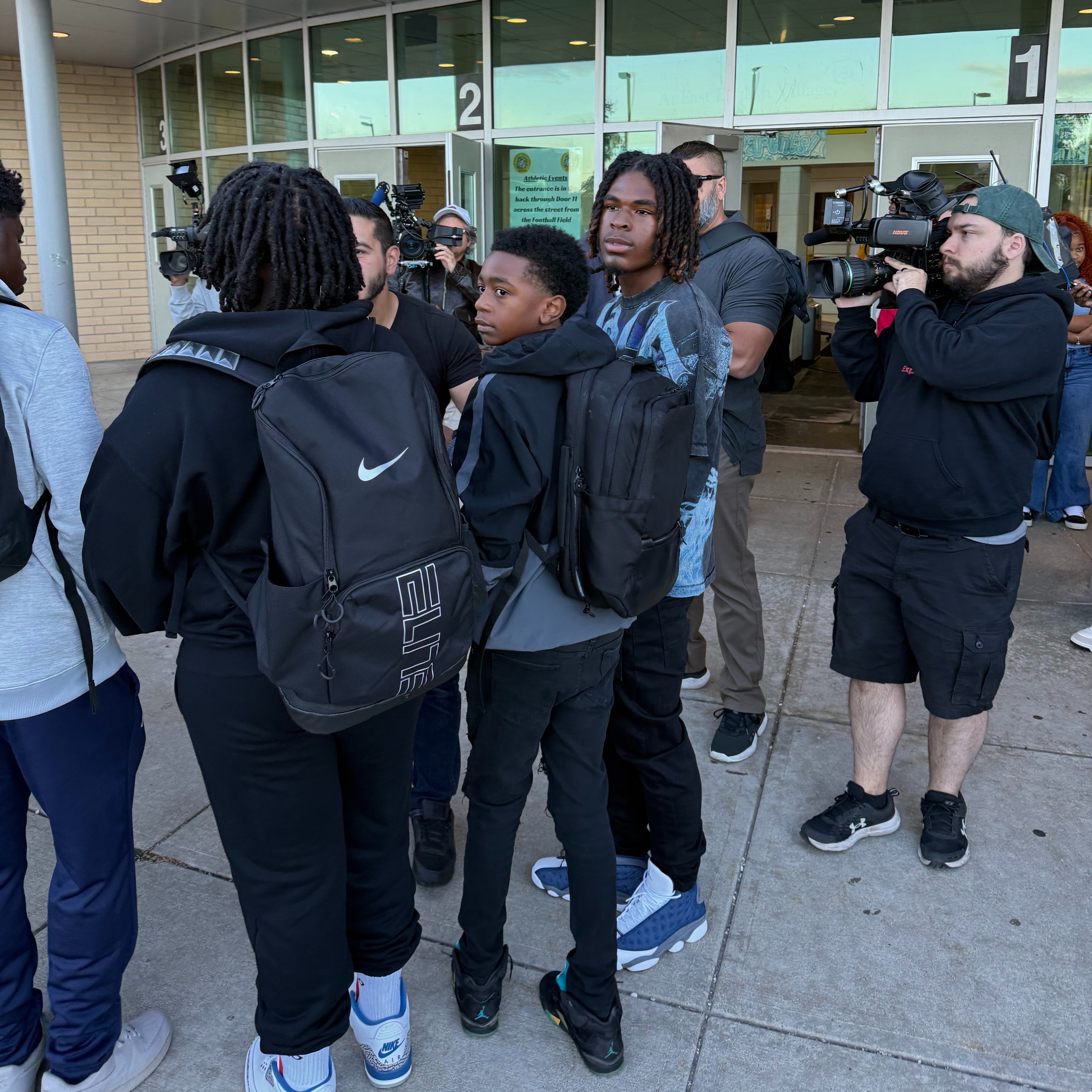 New school year begins with clap-in at Detroit school