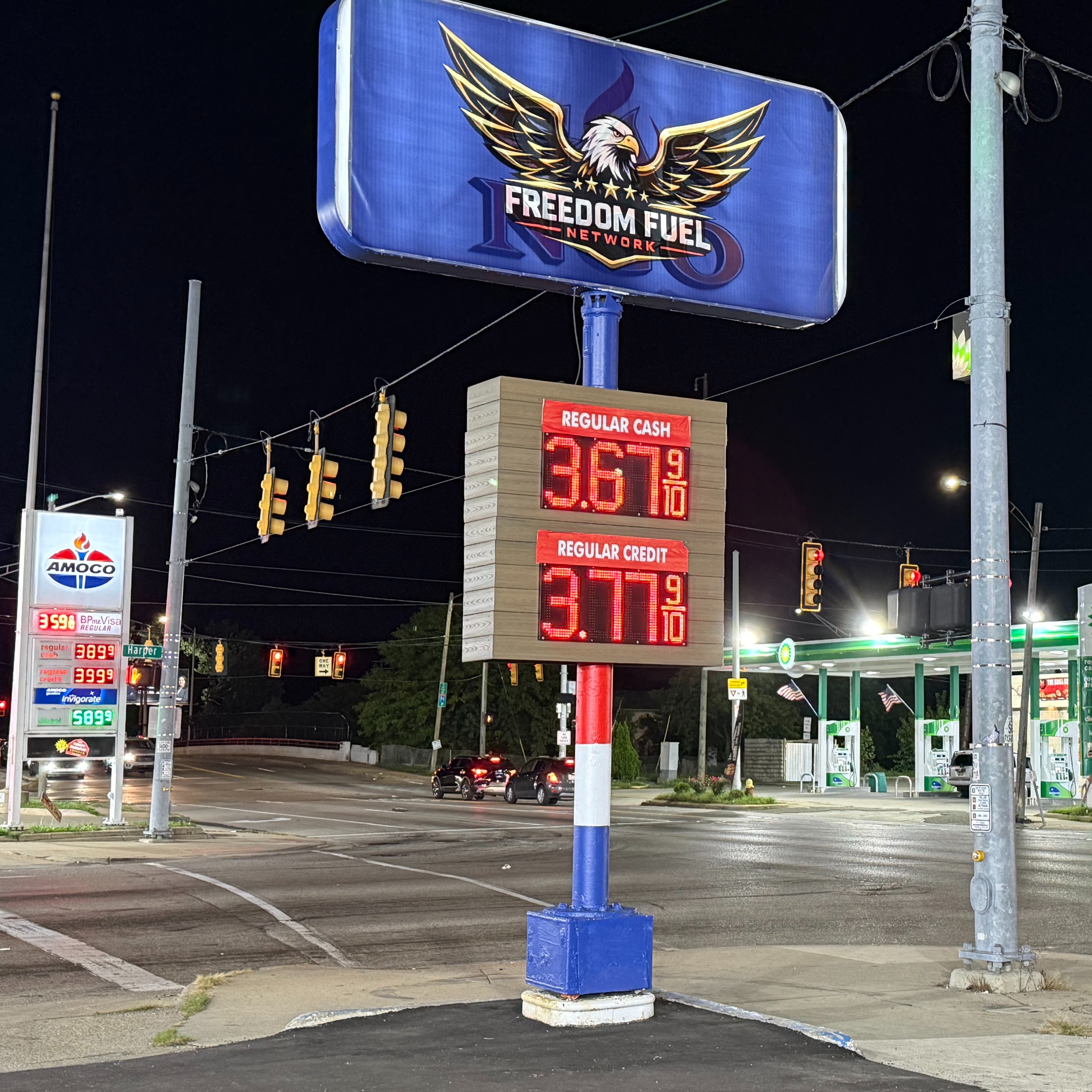 As gas prices rise, one Detroit station has long lines due to lower prices