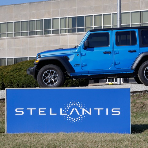 Stellantis sets ambitious turnaround plan