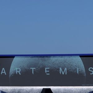 General Motors, Toyota getting involved in the Artemis space missions