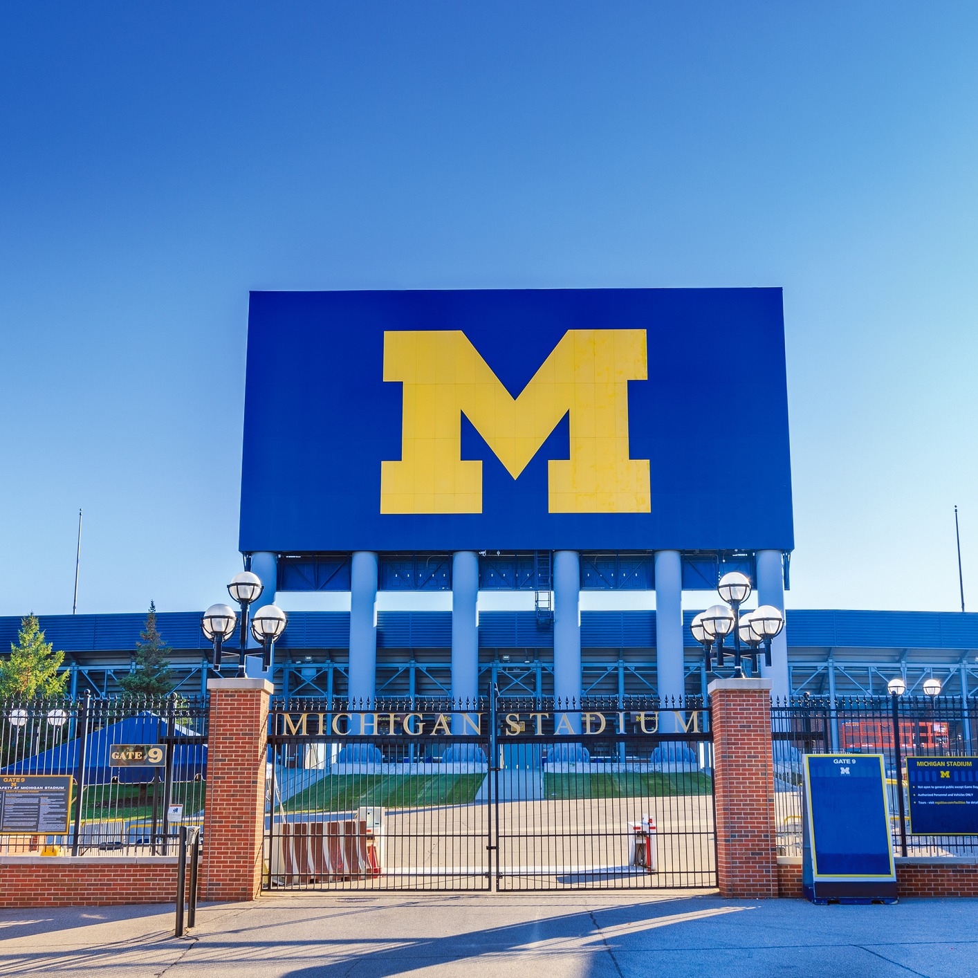 Hash Bash at "High Noon" on University of Michigan campus