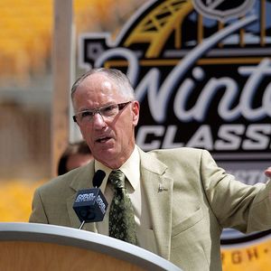 Mike Emrick shares memories about Paul Woods' career