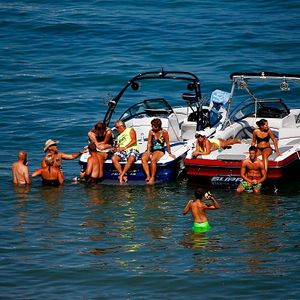 Research shows Americans are overpaying for Spring, Summer travel