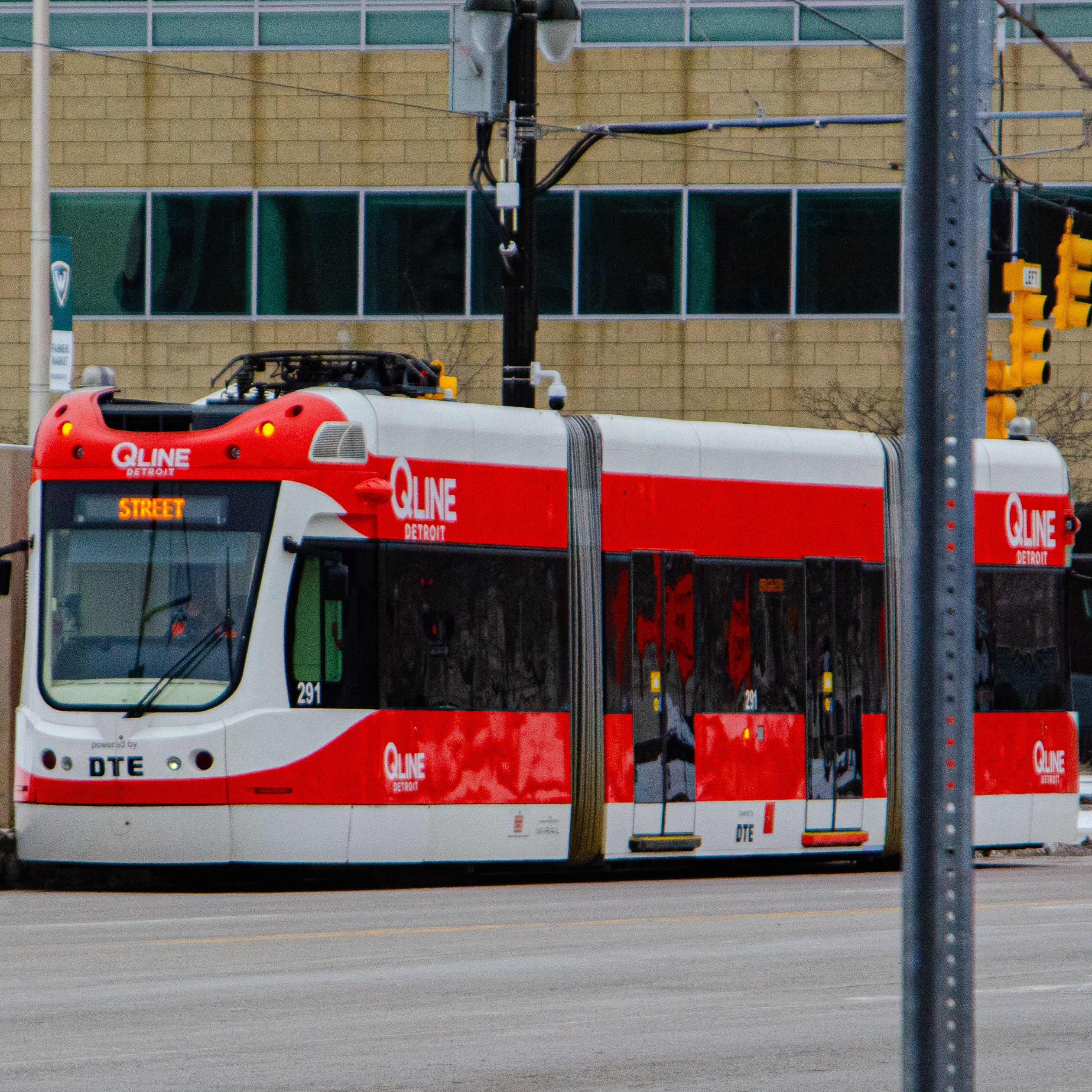 Regional Transit Authority expands hours for QLINE, D2A2 bus service