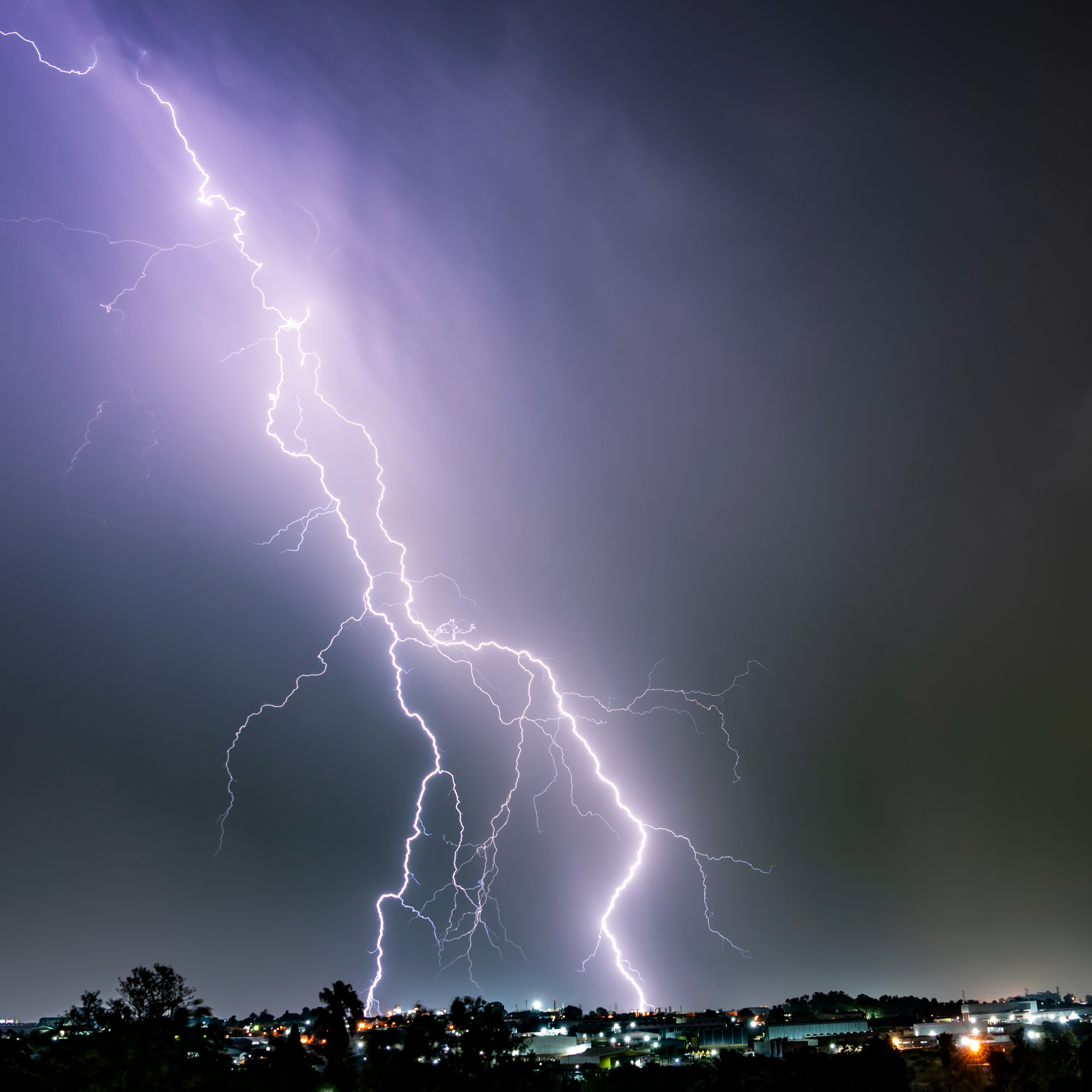 Storms rolling through Metro Detroit prompt questions about booming thunder
