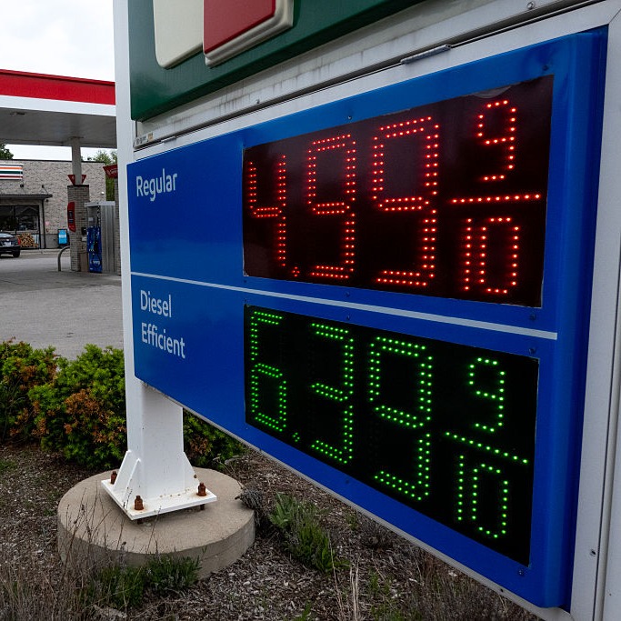 Michigan gas stations trying NOT to go above $5, analyst says