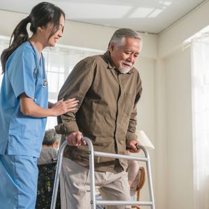 Orthopedic surgeon shares key tips to prevent senior falls at home