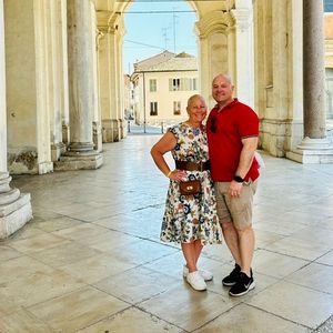 Diagnosed with ovarian cancer 4,000 miles away from home: Amy's story