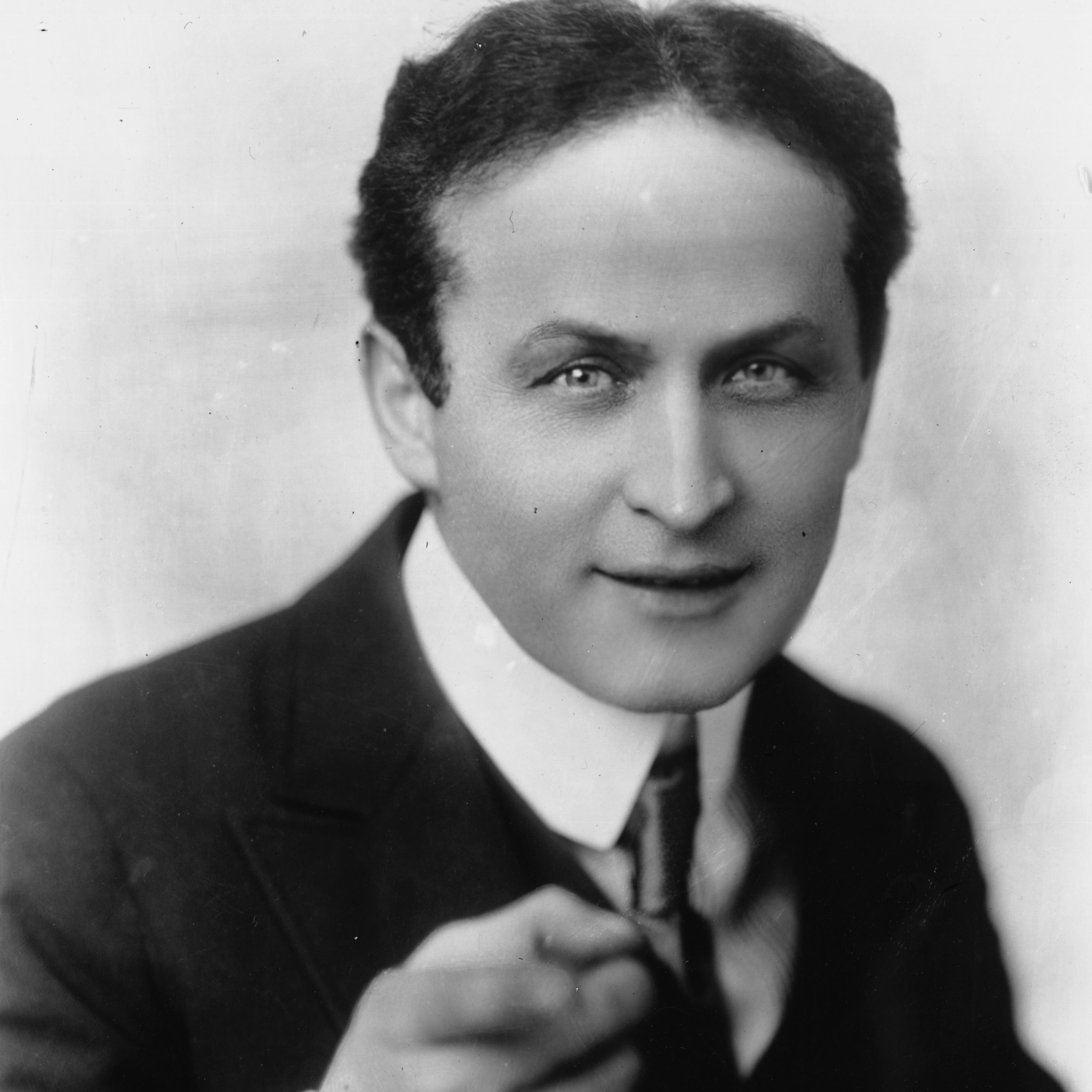 This Halloween marks 100 years since Harry Houdini died in Detroit