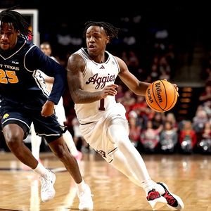 Josh Holloway, transfer coming from Texas A&M, his mother Myca Clay  & rep Chris Smoot candid interview with Jason Smith