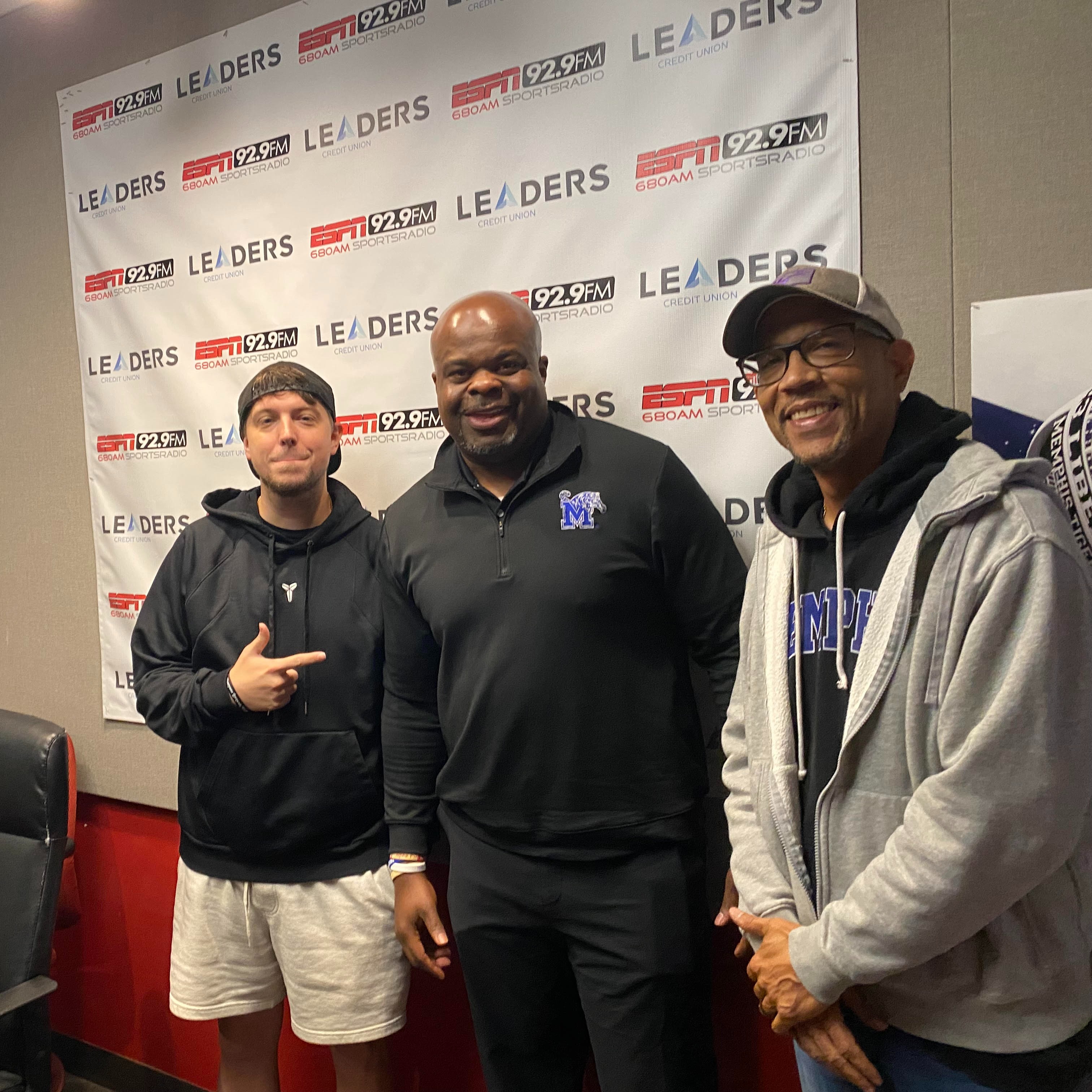 J&J Show--- LIVE with Charles Huff in-studio 5-11-26 on Michael Jackson comp, steak dinners, and closing the gap
