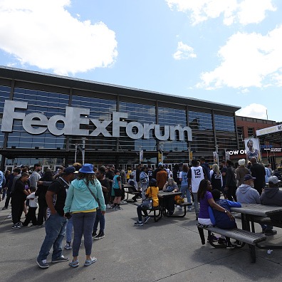 FedExForum lease expected in near future accord. to DM report--J&J discuss the news on 92.9 FM ESPN