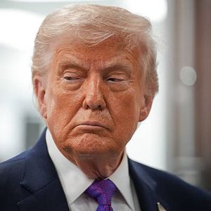 A federal commission made of appointees by the President has unanimously approved a Trump gold coin