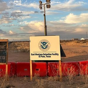 Minnesota Rep. Kelly Morrison makes unannounced visit to Texas ICE facility and calls conditions "horrific"