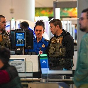 TSA workers at Twin Cities international airport expressing frustration even after receiving a paycheck