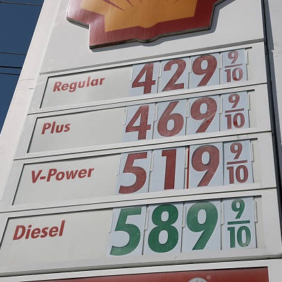 Experts are warning that the price of gasoline will keep going up