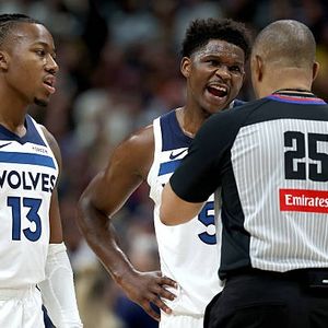 Wolves comeback in game 2 to even the series with the Nuggets