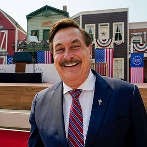 President Trump throws his support behind Mike Lindell for Minnesota governor