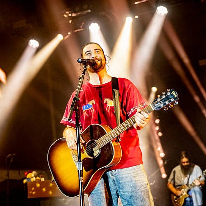 Some eye-popping prices for the Noah Kahan concert at Target Field Wednesday
