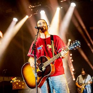 Some eye-popping prices for the Noah Kahan concert at Target Field Wednesday