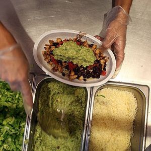 Woman sues Chipotle after getting salmonella from a chicken burrito bowl in Roseville