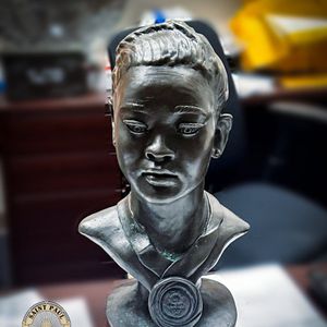 St. Paul Police recover stolen Suni Lee statue