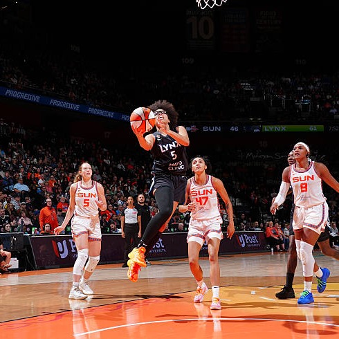 Lynx win and Olivia Miles breaks WNBA rookie scoring record held by Caitlin Clark