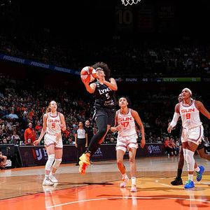 Lynx win and Olivia Miles breaks WNBA rookie scoring record held by Caitlin Clark