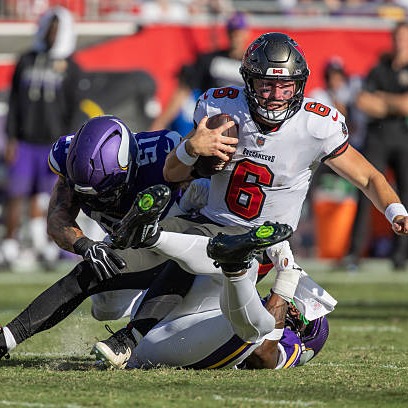 Another smothering performance from the Viking defense gets a win in Tampa