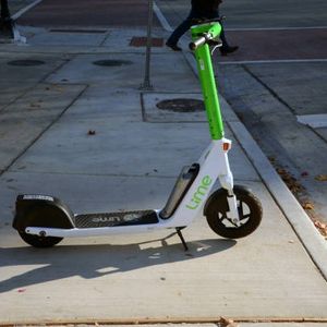 Lime scooters go missing in St. Paul and video showed a man throwing at least two into the river