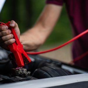 Keeping your car charged and safe in the summer!