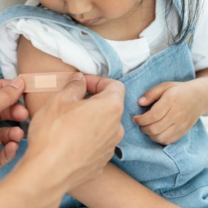 Weekly Dose and Vaccines, RSV and more with Andrea Singh!