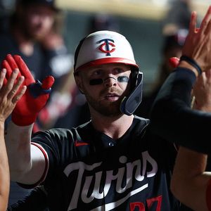 Henry Lake recaps a fun Twins win, talk Vikings add, Gophers hoops!
