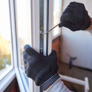 Why Some Windows Can Fail, Stopping Mildew Growth on Shingles, Dealing With Defects