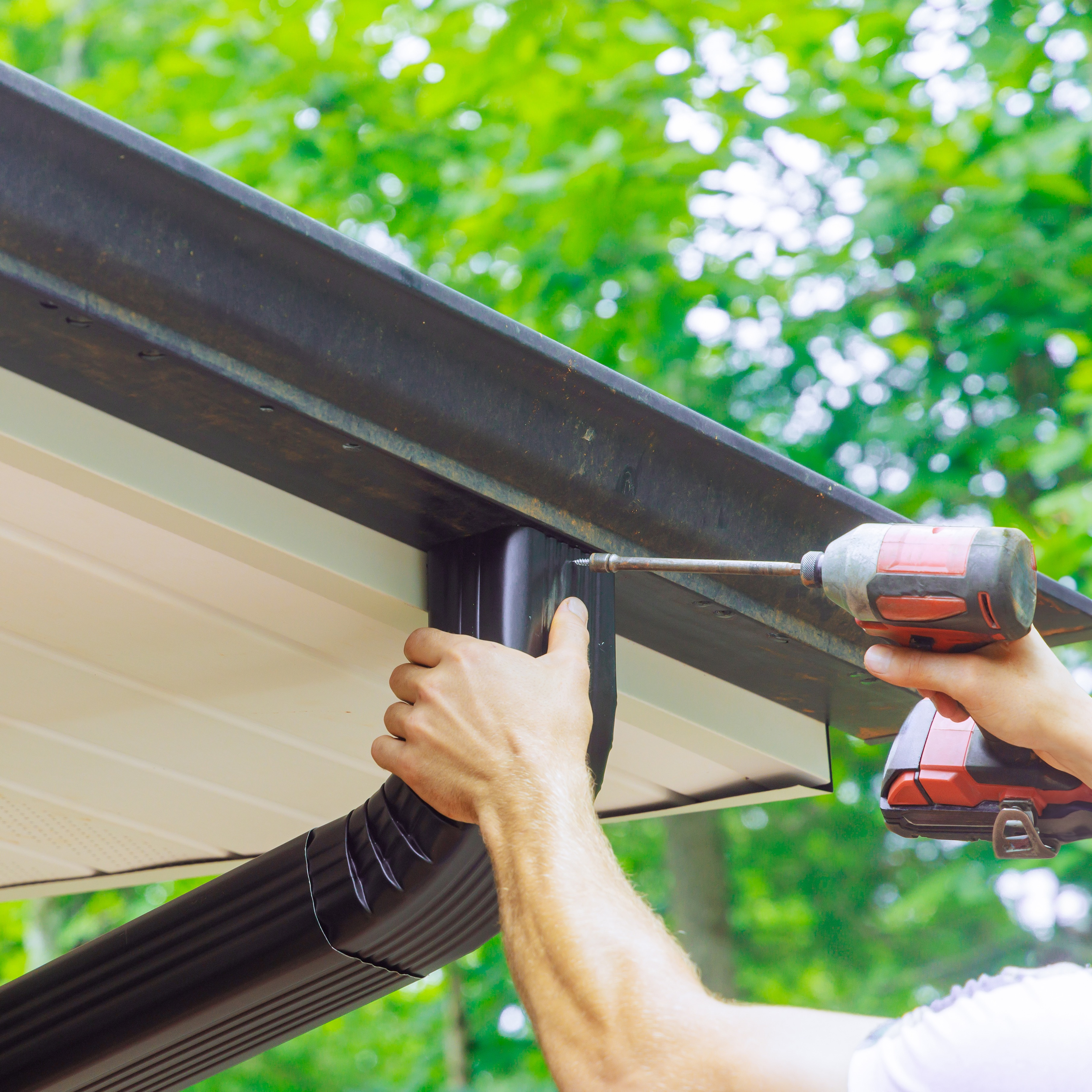Thoughts on T Lock Shingles, Changing Trends in Deck Material, Solar Shingles in Minnesota