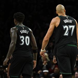 Chris Hine on Wolves' defensive identity, finding themselves in postseason & Finch