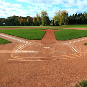 Looking for Glory on the Diamond