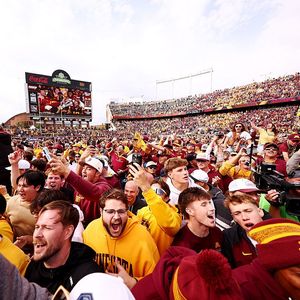 Gophers Finally Beat Wolverines at Home