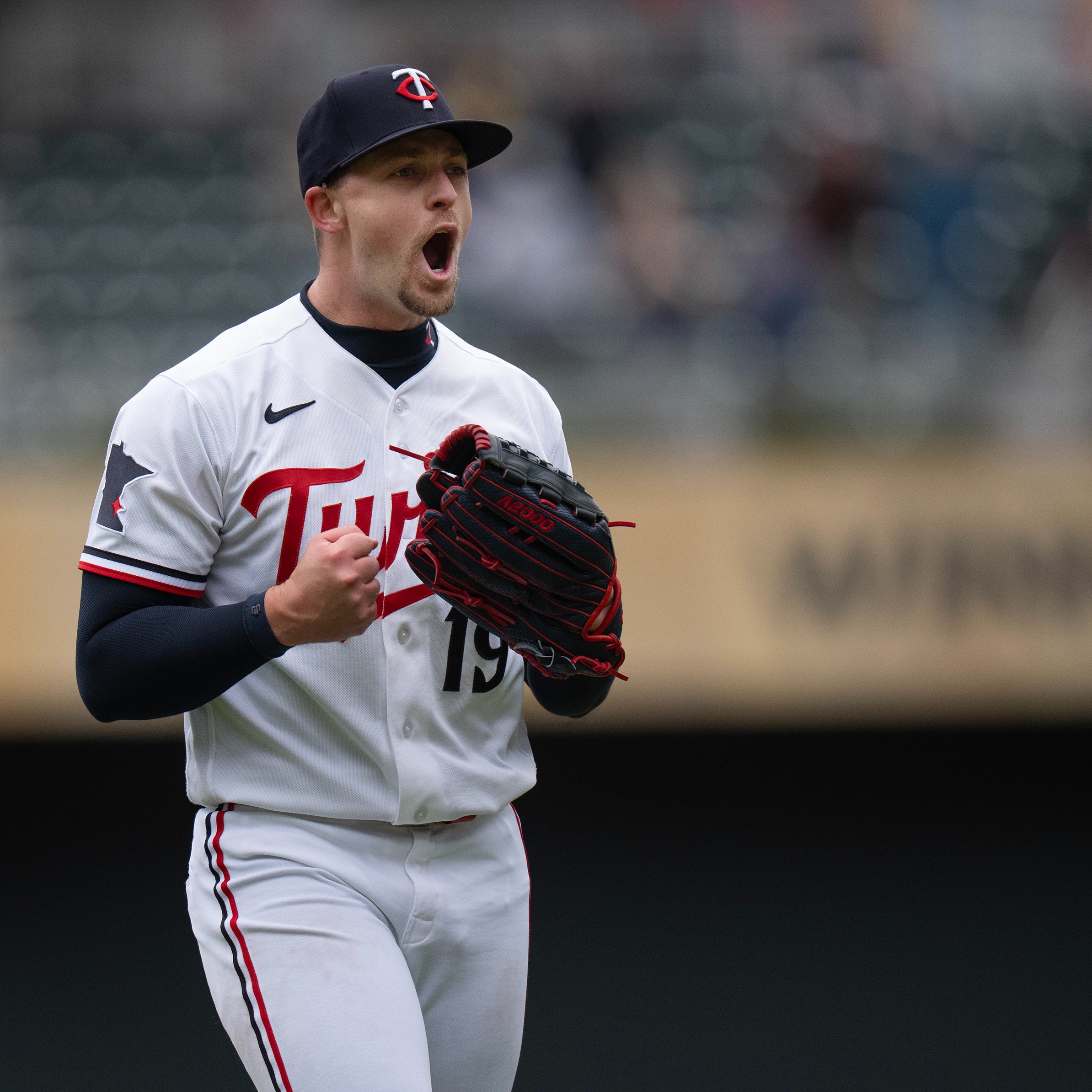 Too sweep, an awesome gesture by one of our listeners, Trent Tucker, and This Day In Sports History