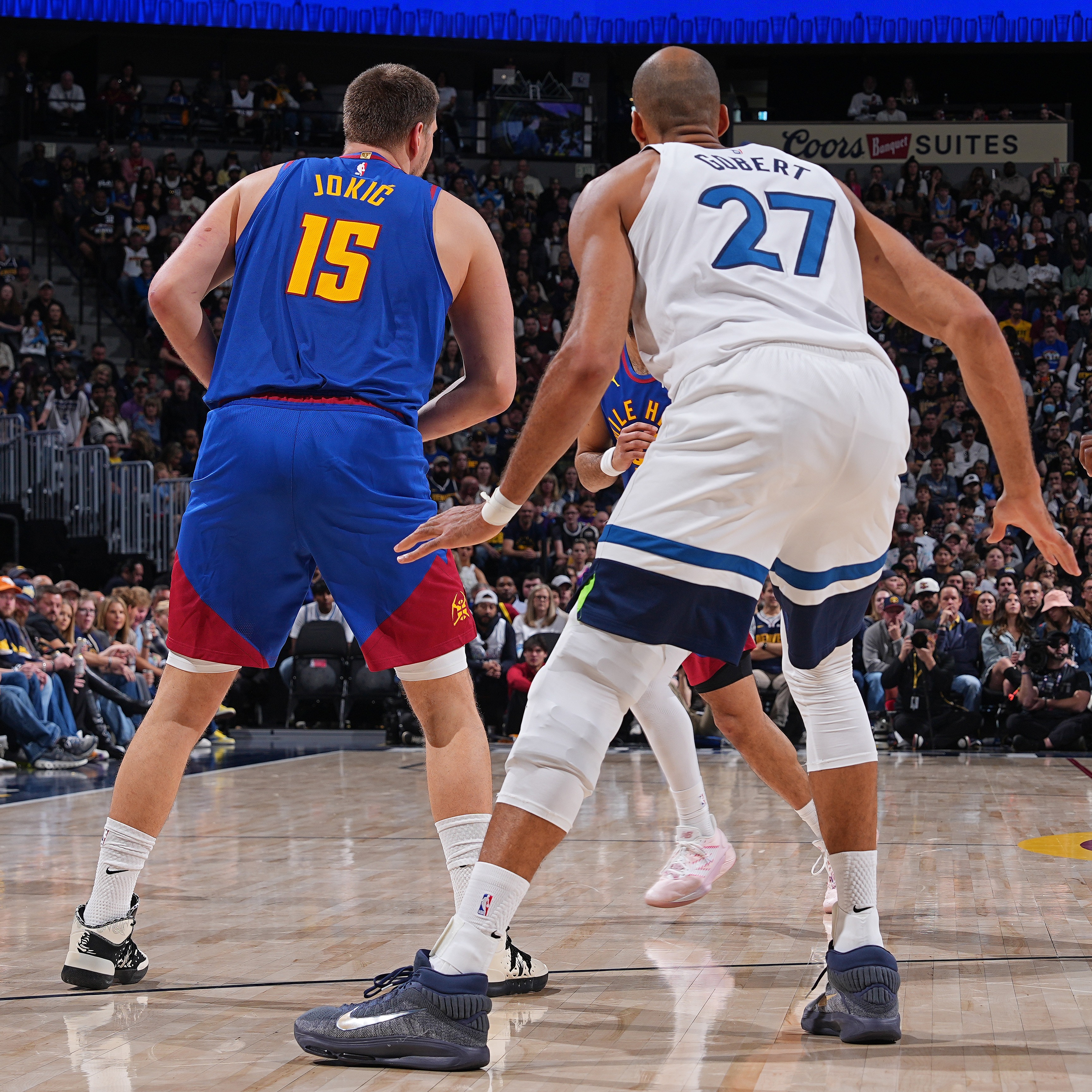 It's a Wolves and Wild playoff Saturday!